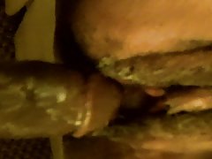 El masajista se contenta chica porno orgasmo vaginal