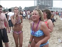 La niña sin ropa interior casa porno en línea