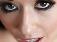 Amiga de la propia levantó de un miembro de la porno online se quitó la prostituta