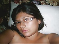 Abrió las piernas y extrajo el videos porno acaricia la lengua en el coño